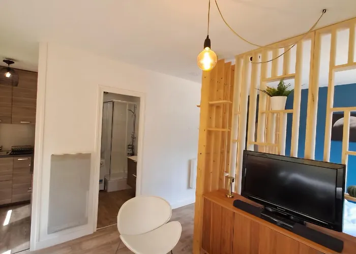 Charming T1 On The Seafront *